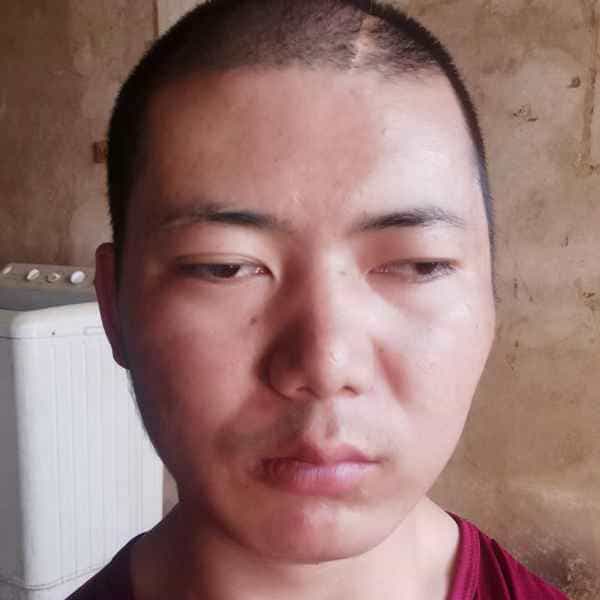 35岁岁云南单身帅哥 - 湖州吉缘网